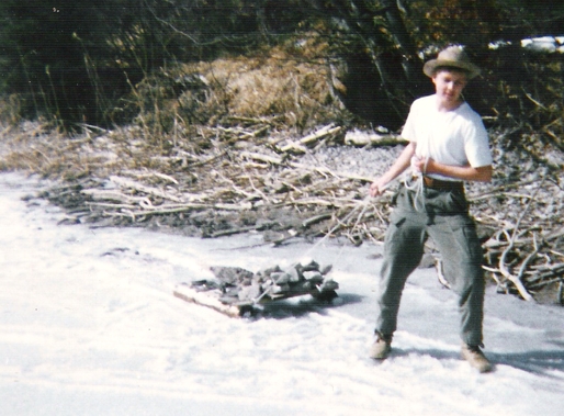 Jürgen Gerzabek survival.at Behelfsschlitten