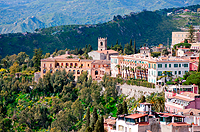 Rundreise Sizilien - Taormina © iStockphoto
