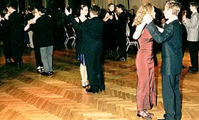 Ball in der Tanzschule