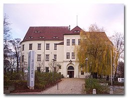 Schlo�