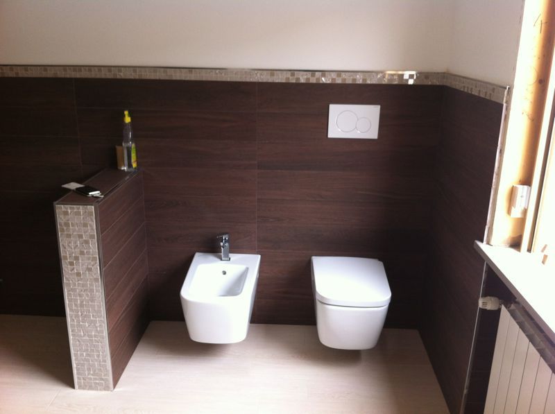 Rivestimento pareti bagno in legno ~ la migliore scelta di casa e ... Rivestimento bagno legno