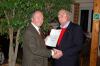 <b>Ehrenzeichen f�r den scheidenden Kassareferenten G�nther Postl</b><br>