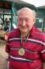 <b>Clubmeisterschaft 2009</b><br>"Modezar" Norbert Minnich erhielt als &auml;ltester Teilnehmer an den Clubmeisterschaften eine Ehrenmedaille