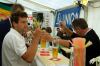 <b>40-Jahr Feier</b><br>Christph Riedl, frisch gebackener Master, ordert drei Frizzante