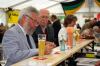 <b>40-Jahr Feier</b><br>Obmann Stellvertreter Mag. Ewald Meister erstellt die G&auml;steliste. G&uuml;nther Postl kontrolliert.