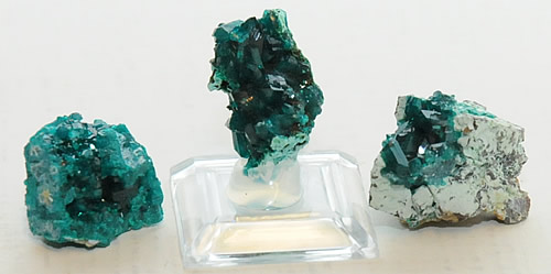 Dioptase : quelques pi&egrave;ces rares