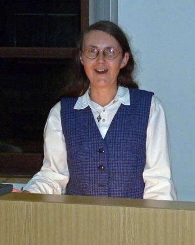 Angela Tannenberger bei einem Vortrag