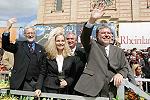 Landrat Heinz Onnertz und Landesvater Kurt Beck traulich vereint