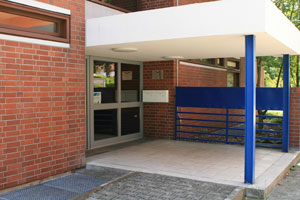 Logop�die und Ergotherapie :: Therapizentrum Trapp :: R�sselsheim :: Behindertengerachte Eing�nge