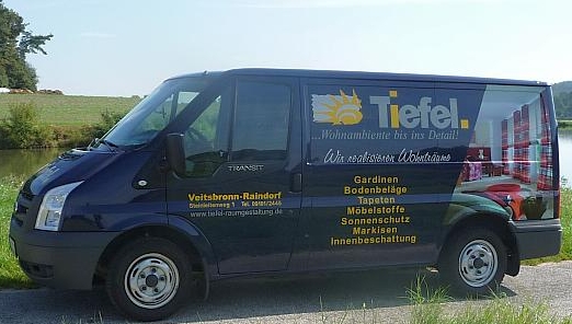 Raumgestaltung Tiefel Montage-Bus