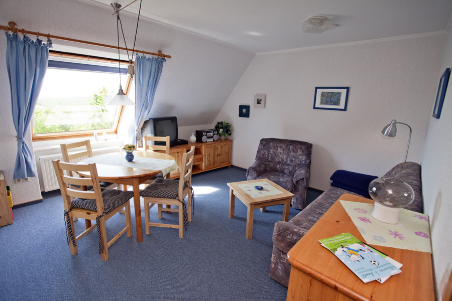 Wohnzimmer Ferienwohnung "Flut" auf dem Ferienhof Harrsen, Insel Pellworm