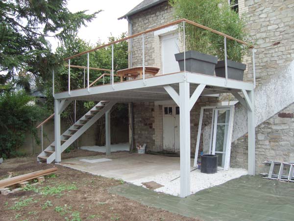 terrasse sur pilotis
