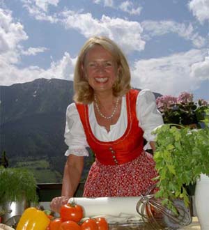 Verwöhnhotel Sonnhof St. Veit im Pongau | Familie Winkler - hier Rose-Marie Winkler | Salzburger Sonnenterrasse | Hotel für Feinschmecker und Genießer