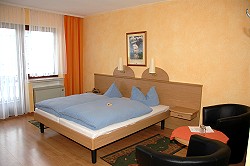 Helle Hotelzimmer