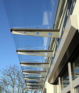 block-glasanlagen-vordach.jpg