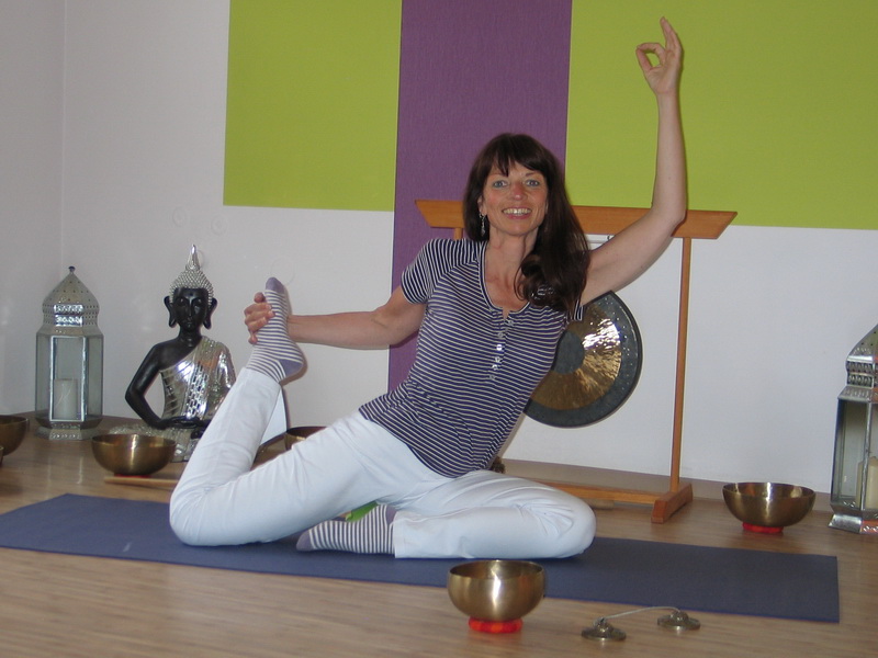 Sabine Winter - Yoga - Die Taube