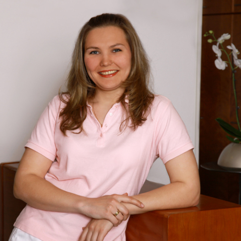 9- Frau Lorenz