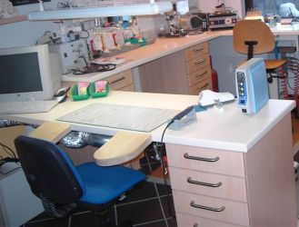 Dental-Technik Mario Klepatsch - Werkst�tte