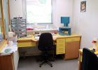 Arbeitstisch im Labor