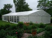 8 x 18m Party-Zelte in gehobener Ausf�hrung aus PVC