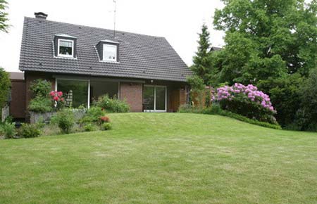 einfamilienhaus-mit-garten-14.jpg