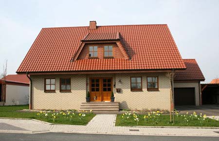 einfamilienhaus-mit-terrasse-und-garage-10.jpg