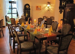 TischGedecktRustikal306x220.jpg