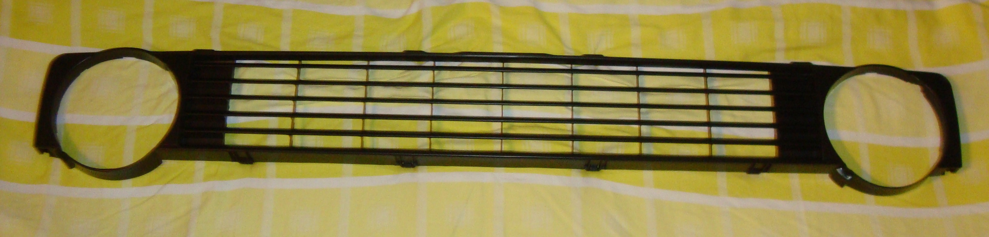 autoteile-onlineshop_VW_Golf_FK_Grill_00