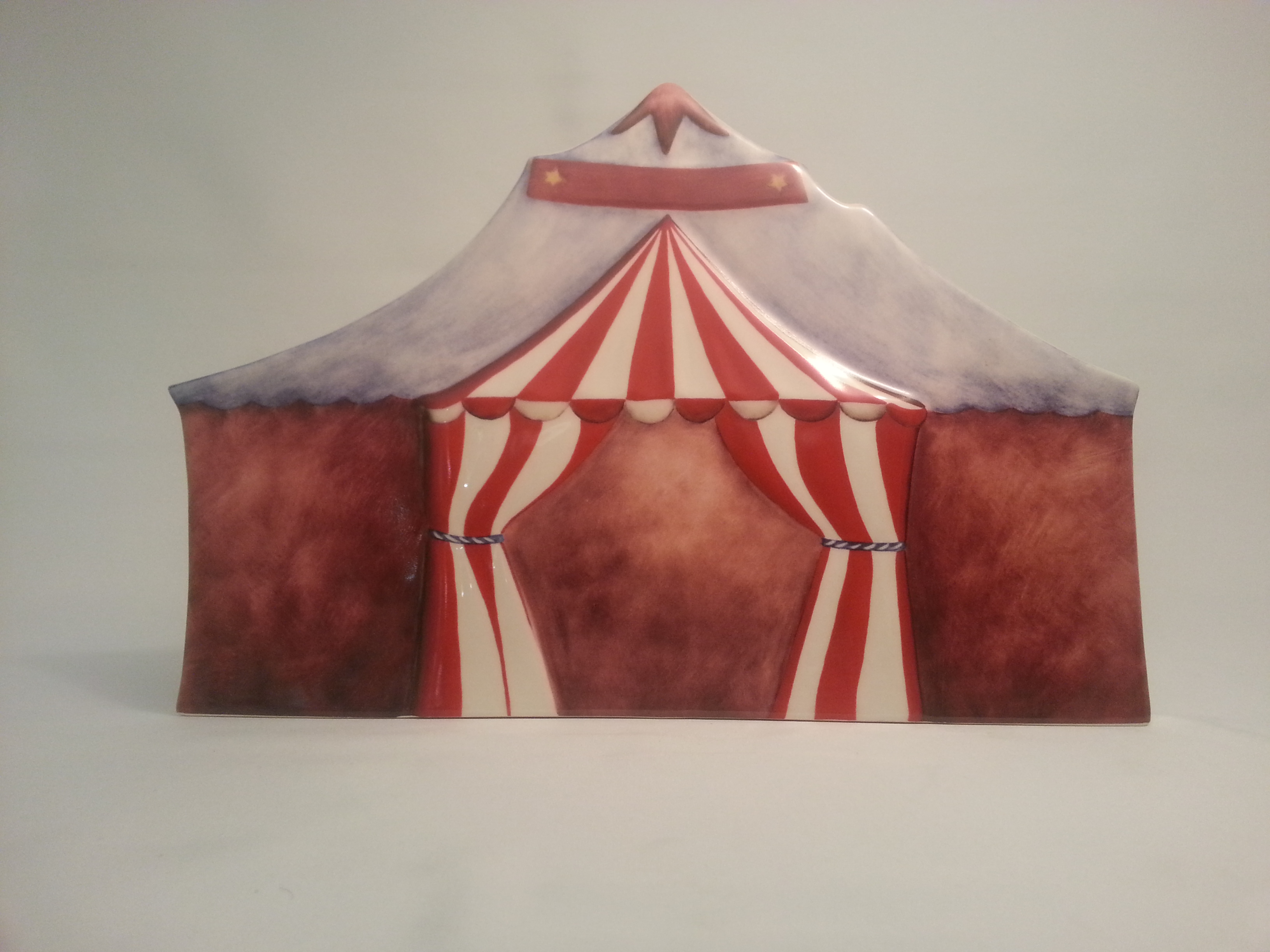 Goebel, 57-164-01-4, Aufstellschild: Keramisches Zirkuszelt / Plaque: Ceramic Tent, #13140