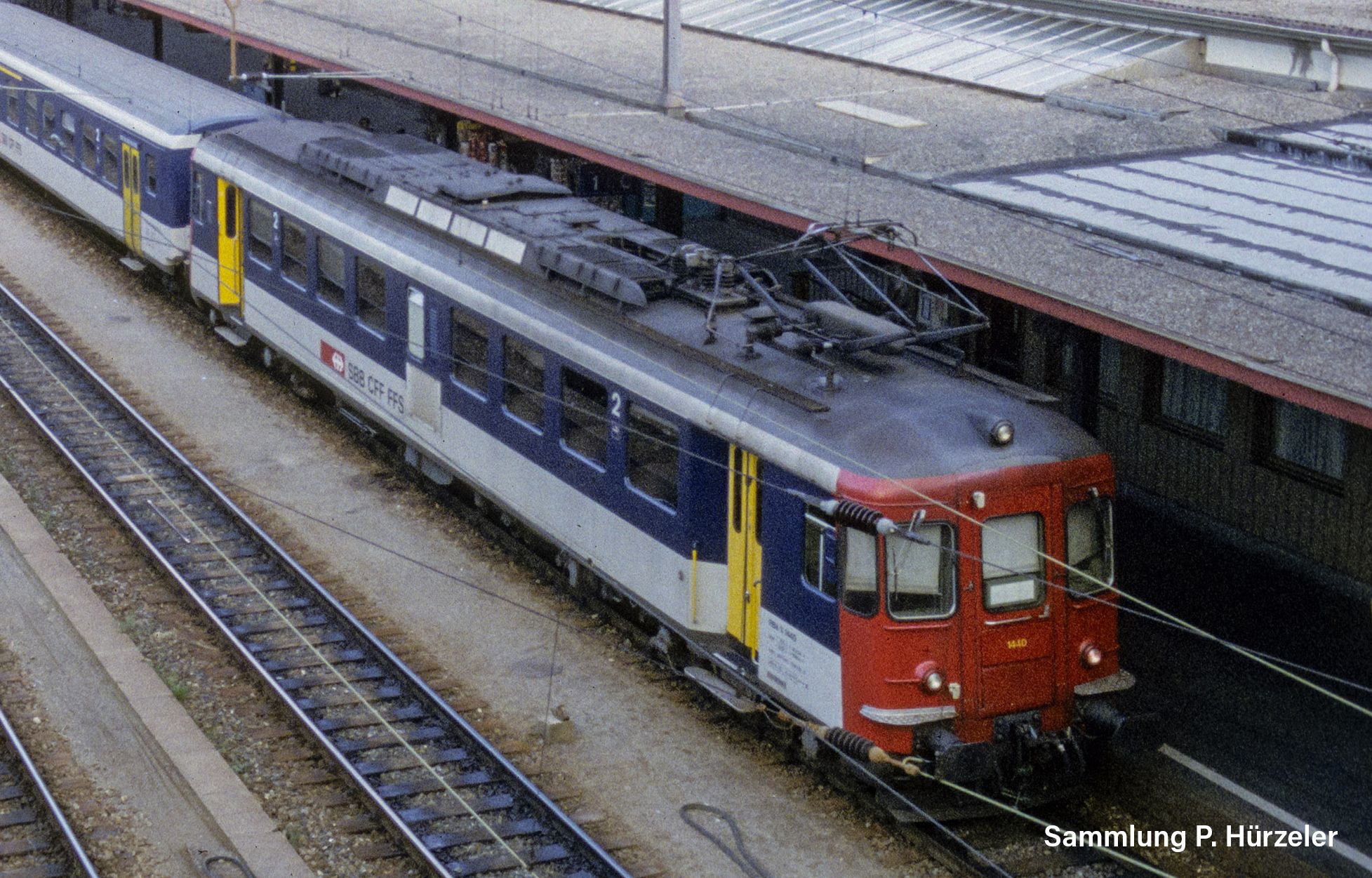 Piko H0 96825, SBB Triebwagen RBe 4/4, 1433, NPZ-Versuchslackierung, Ep. V, DC, analog/Schnittstelle