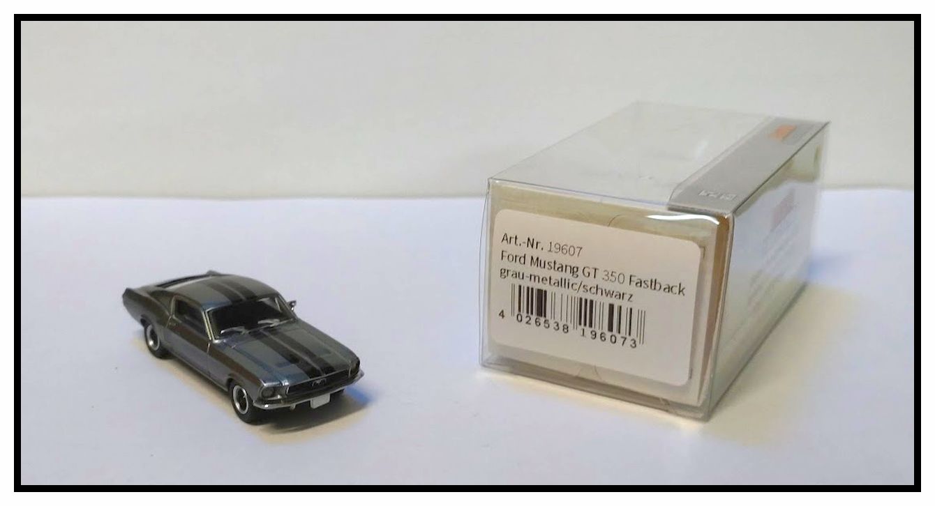 Ford Mustang GT 350 Fastback grau schwarz