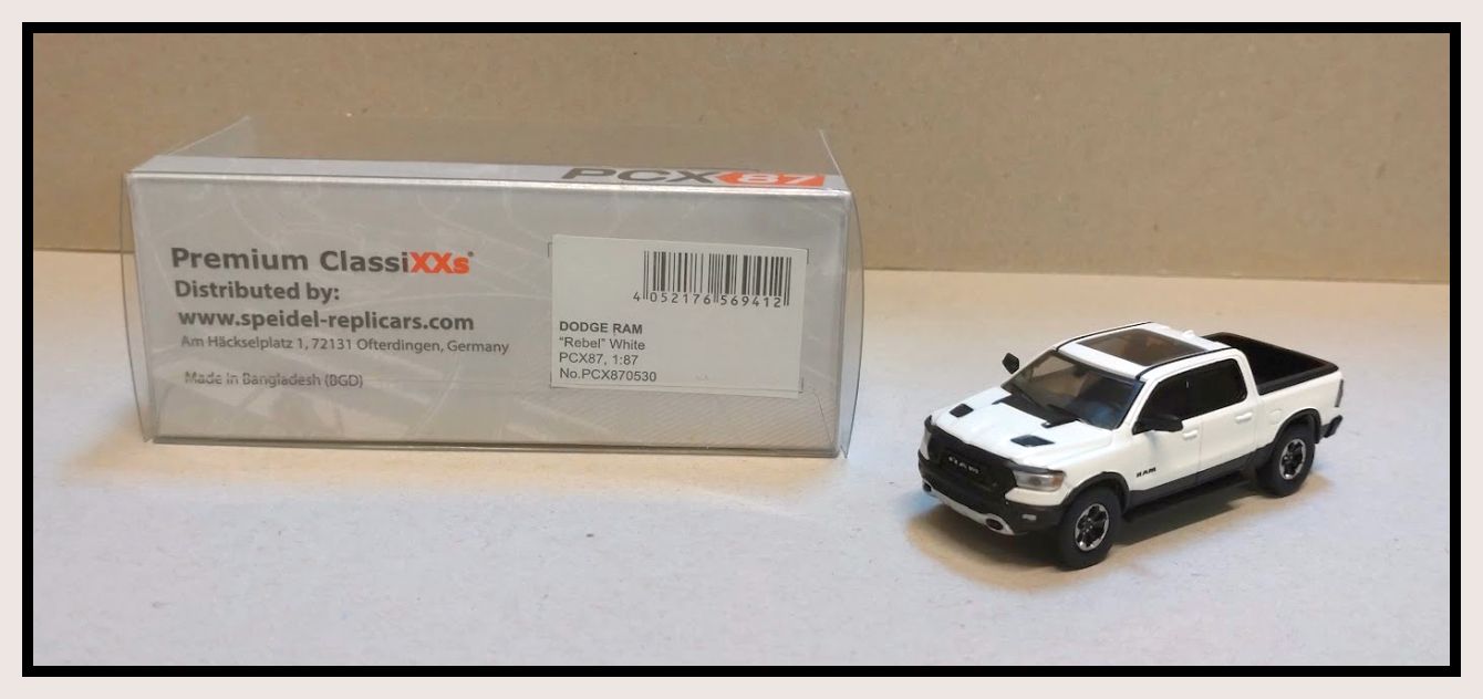 Dodge Ram 1500 Weiss