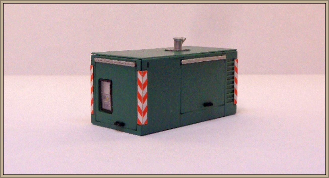 PTS/ AM  Generator mittel Grau grün