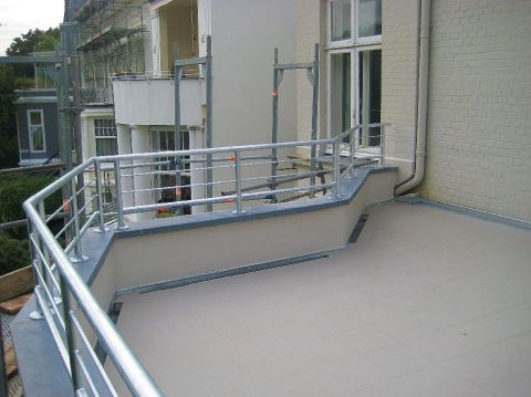 balkongelaender002.jpg balkongelaender002.jpg
