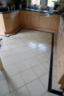 Küchenboden , Streifen den Schränken angepasst (2)