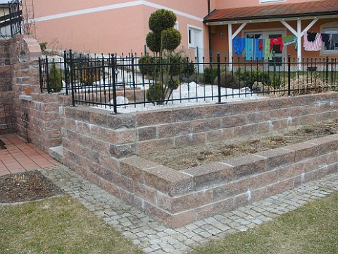 Gartenmauer ( 2388)
