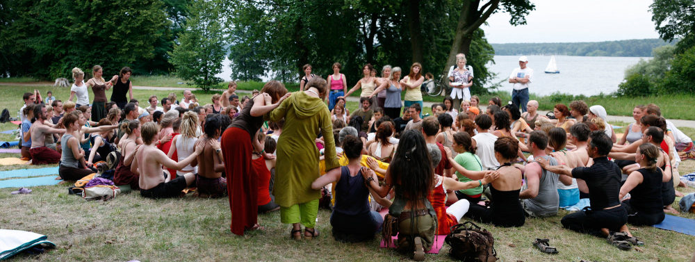 yoga-festival-berlin-kladow2009_11.jpg