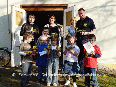 Osterbasteln mit Kinderfeuerwehr Hasselfelde