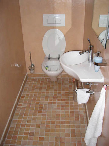 WC mit italienischem Gross-Mosaik