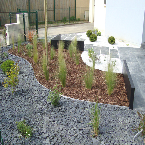 massif paillage ardoise marbre blanc mulch