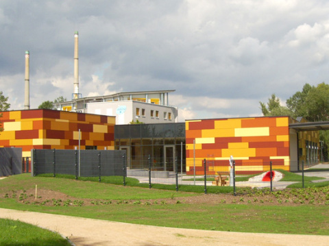 Kindergarten Jena - farbenfrohe Fassadengestaltung mit Eternit